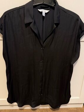 Nine West Black Short-Sleeve Casual Button-Down Shirt